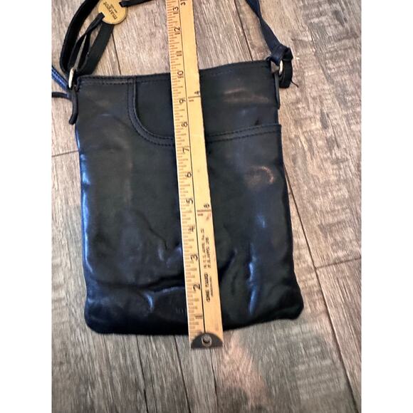 Margot New York Women's Black Genuine Leather Adjustable Straps Shoulder Bag - Picture 9 of 13